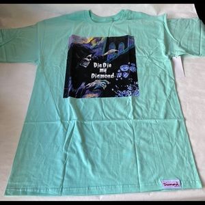 Diamond graphic design tee shirt.